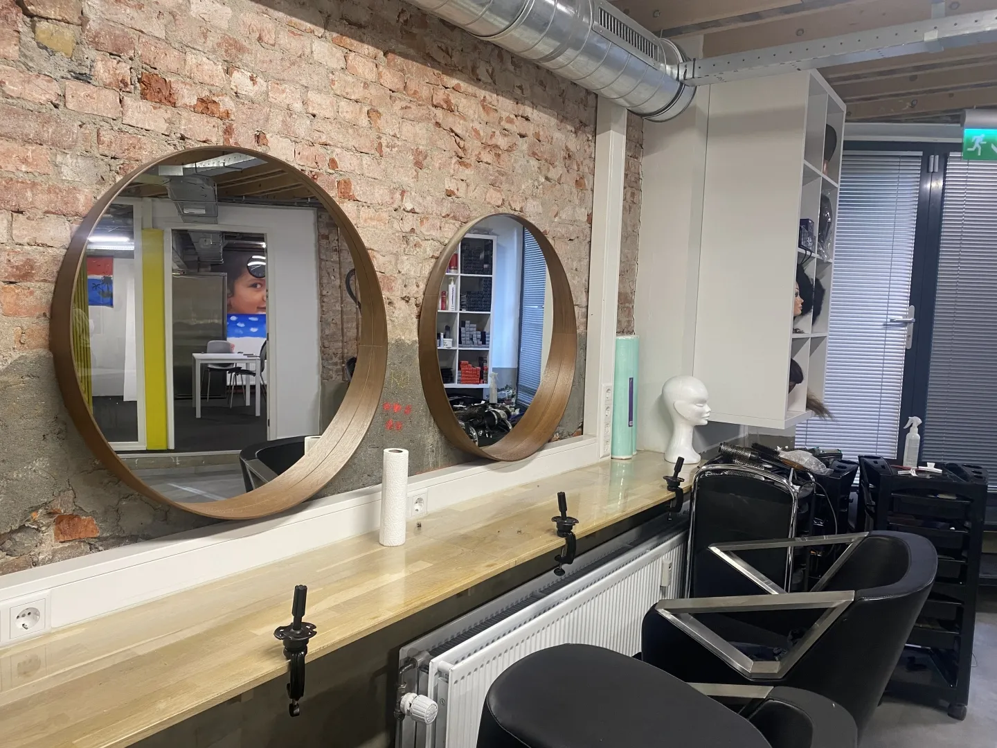 Rochussenstraat 355 - Kappersruimte